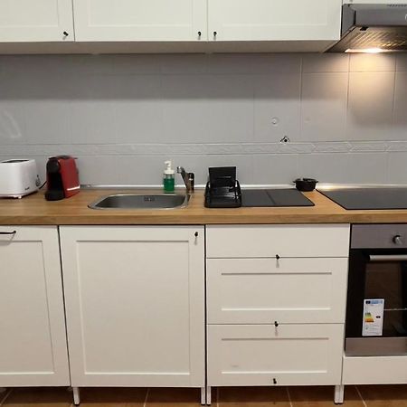 Apartamento T2 Com Terraco Grande Apartman Quarteira Kültér fotó