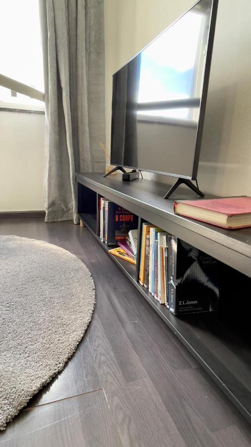 Apartamento T2 Com Terraco Grande Apartman Quarteira Kültér fotó