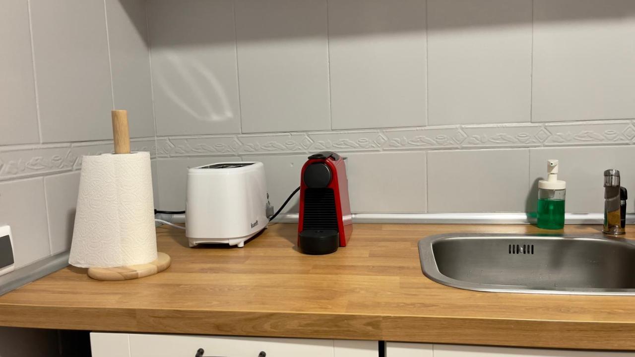 Apartamento T2 Com Terraco Grande Apartman Quarteira Kültér fotó